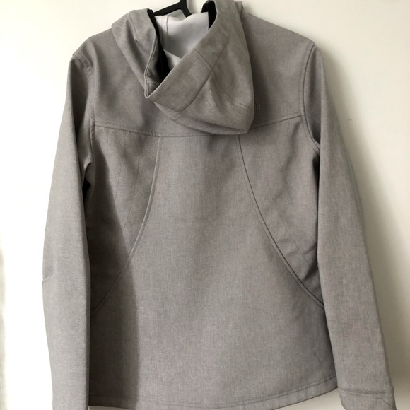 The North Face light grey Softshell - Picture 5 of 8